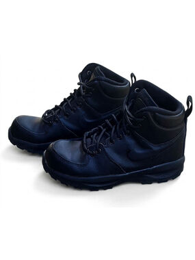 Nike Manoa Waterproof Boots 2017
-Triple Black (HFO750 -001) SZ 4Y